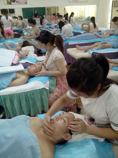 美容美体学校排名_美容美体图片(2)